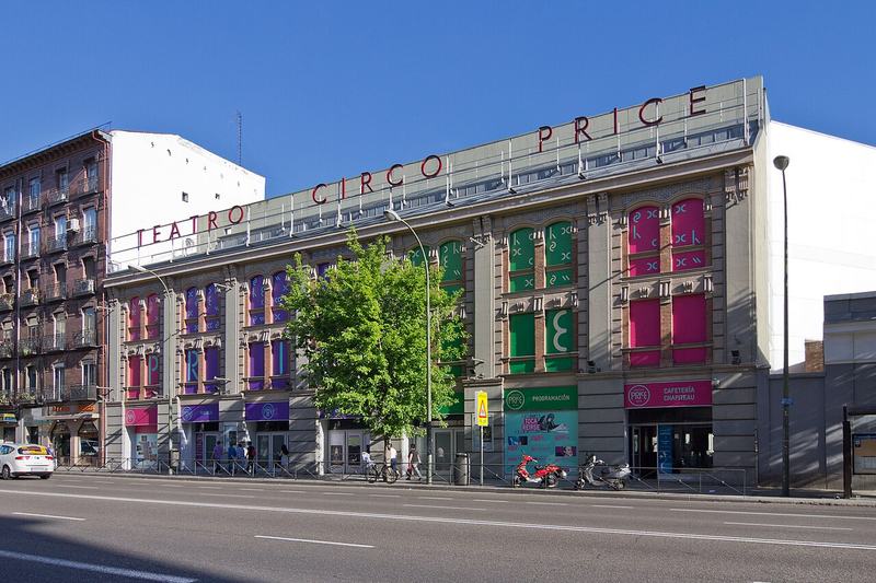 Exterior del Teatro Circo Price